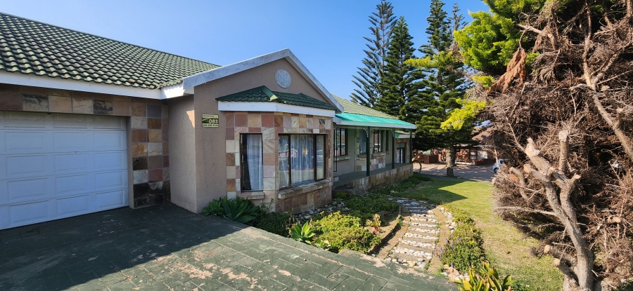 3 Bedroom Property for Sale in Dana Bay Western Cape